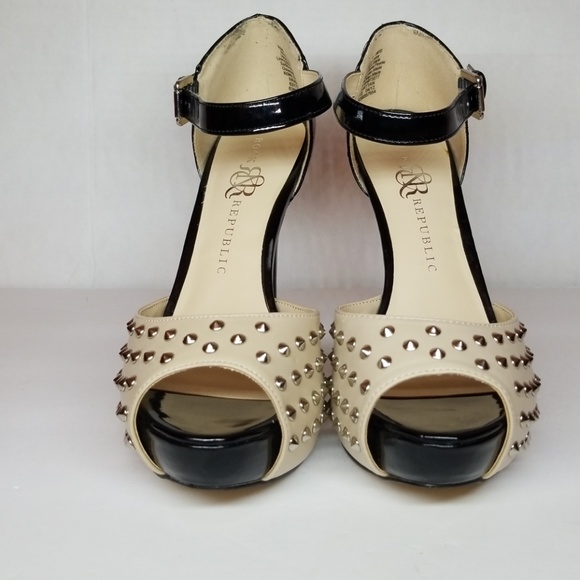 Rock & Republic ankle strap platform heels - Picture 5 of 8